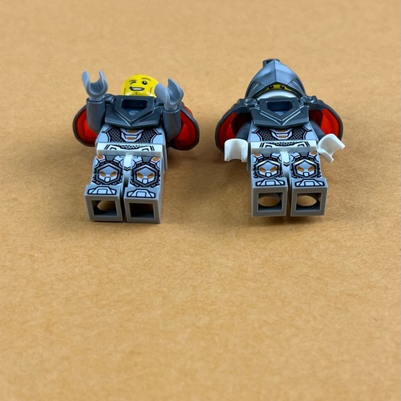 LEGO Nexo Knights Lance Flat Silver Visor Armor nex001 Minifigure Lot of 2 2” - Picture 6 of 6